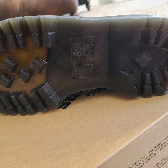 Doc Martin's - Picture 3 of 5